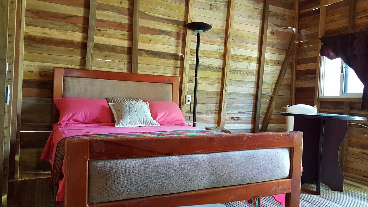 Casa Ricky'S Hostel Orange Walk Town ภายนอก รูปภาพ