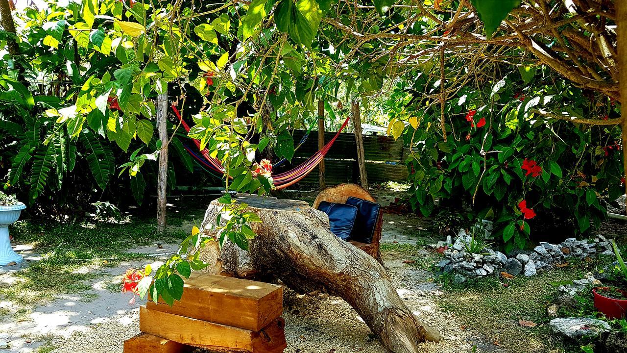 Casa Ricky'S Hostel Orange Walk Town ภายนอก รูปภาพ
