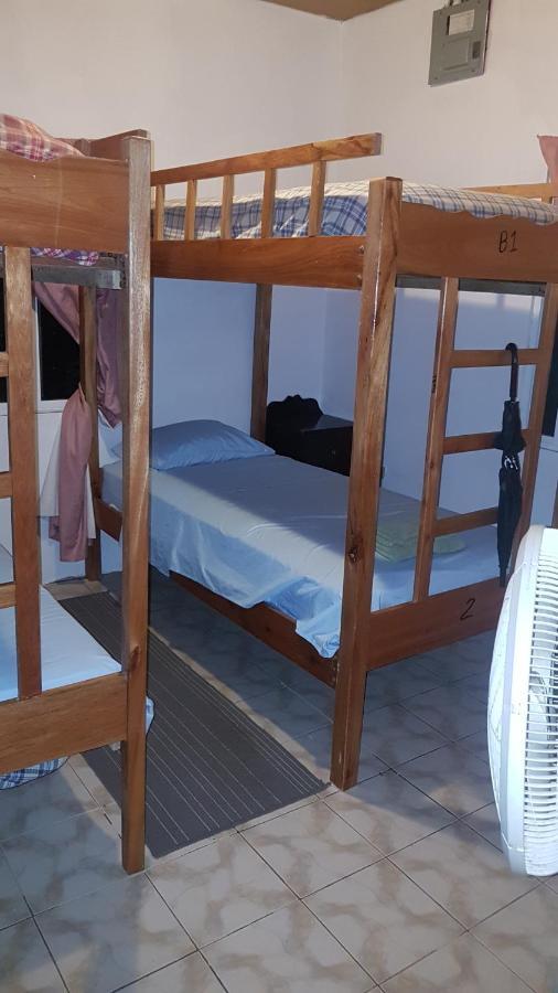 Casa Ricky'S Hostel Orange Walk Town ภายนอก รูปภาพ